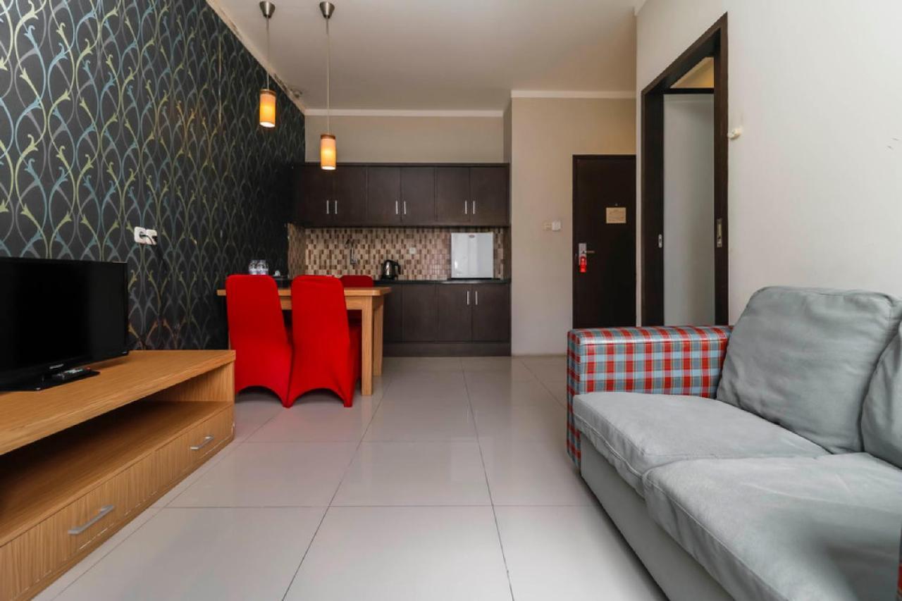 Reddoorz Plus Near Pantai Losari Macáçar Exterior foto